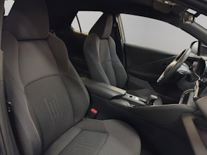 Vehicle image TOYOTA C-HR 1.8 HEV Trend