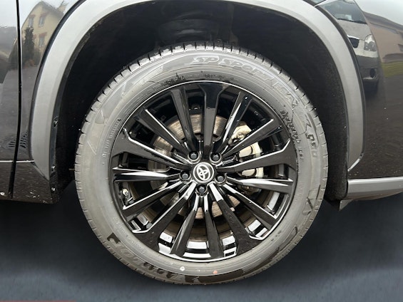 Vehicle image 10 Vehicle image 10