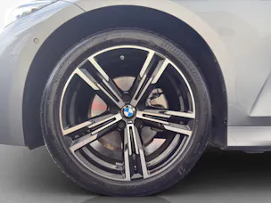 BMW 320d xDrive Touring
