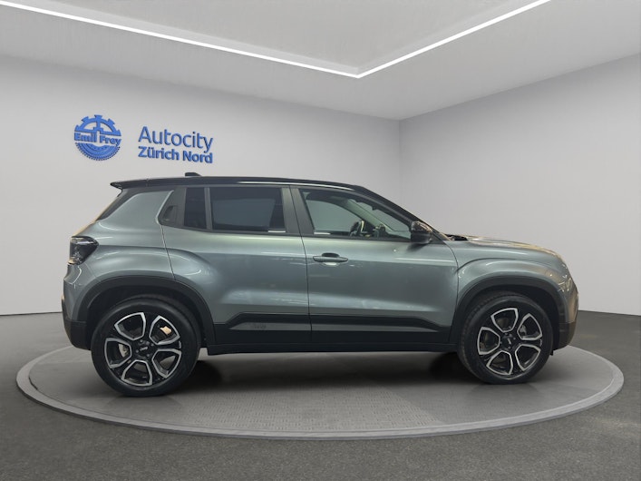 Vehicle image JEEP AVENGER