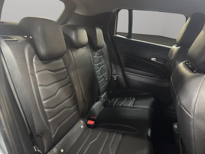 Vehicle image JEEP AVENGER