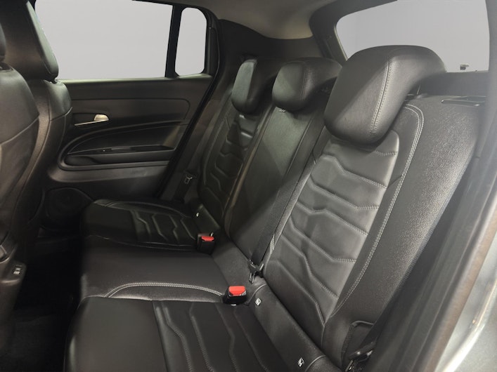 Vehicle image JEEP AVENGER