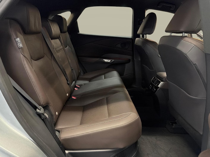 Vehicle image LEXUS RX