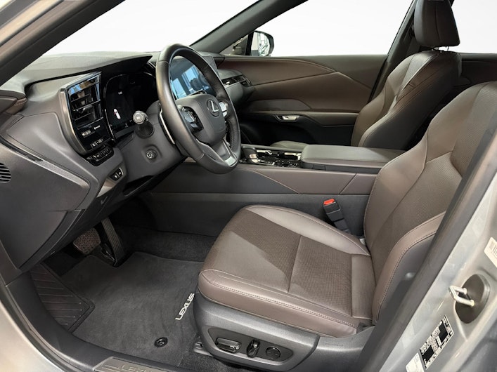 Vehicle image LEXUS RX