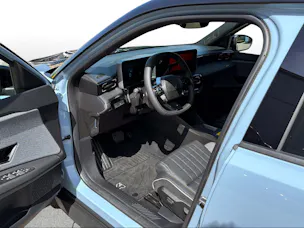 Renault R4 E-Tech Comfort Range iconic