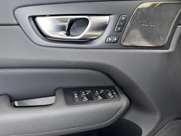 Volvo XC60 2.0 T6 TE Ultra Dark eAWD