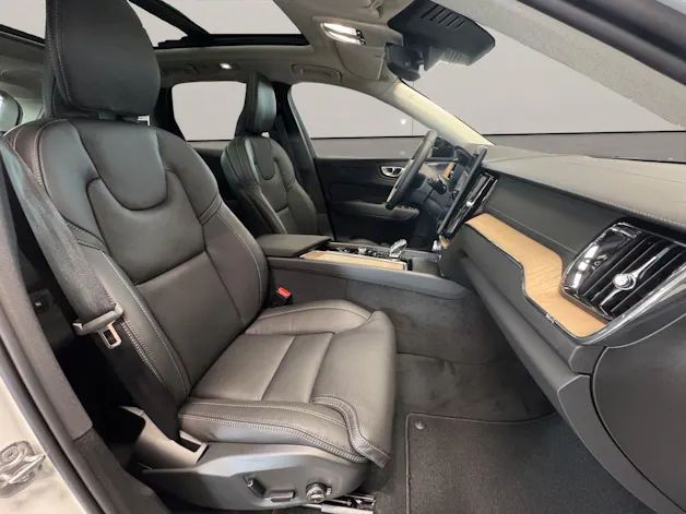 Volvo XC60 2.0 T8 TE Ultra Dark eAWD