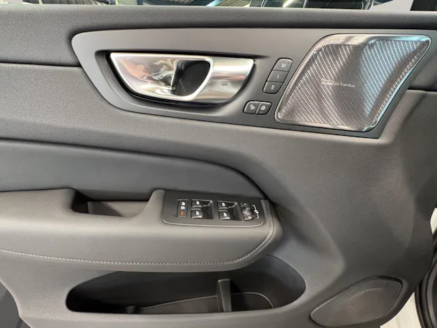Volvo XC60 2.0 T8 TE Ultra Dark eAWD
