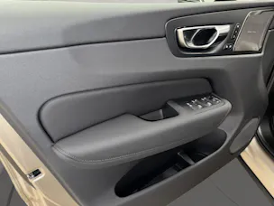 Volvo XC60 2.0 T8 TE Ultra Dark eAWD