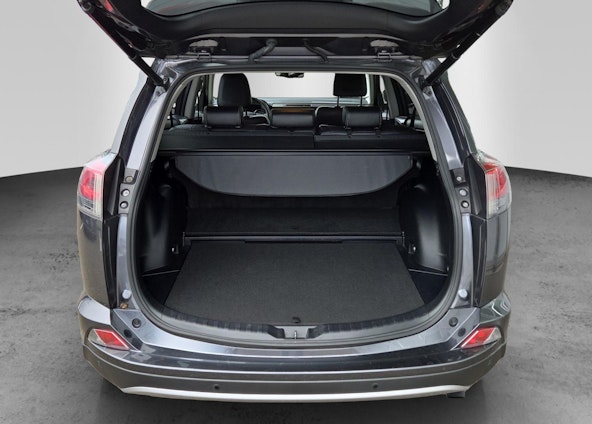 Vehicle image 9 Vehicle image 9