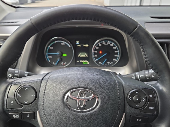 Vehicle image 13 Vehicle image 13