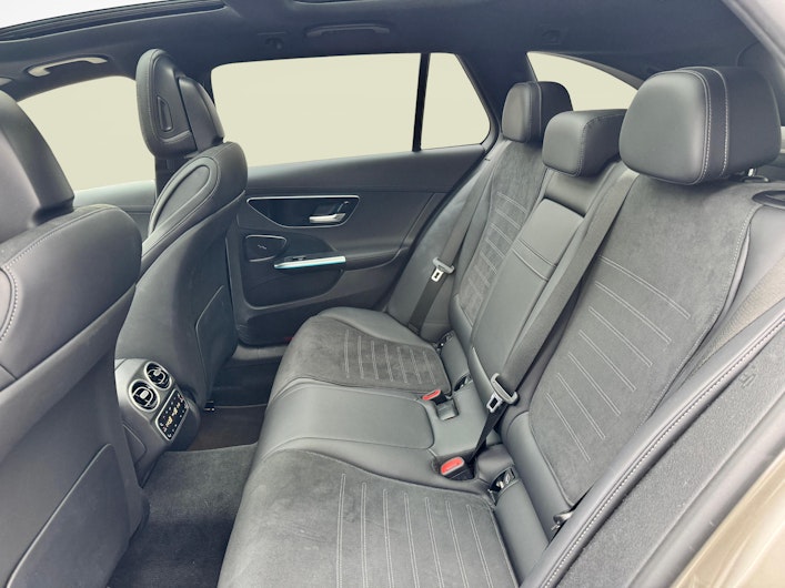 Vehicle image MERCEDES-BENZ C 220