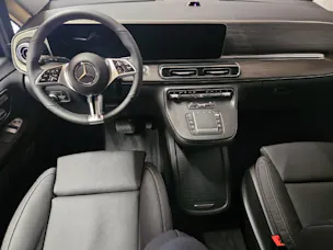 Mercedes-Benz EQV 300 lang Van