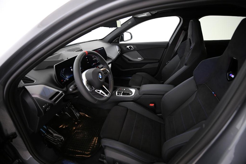Vehicle image BMW 1 SERIES