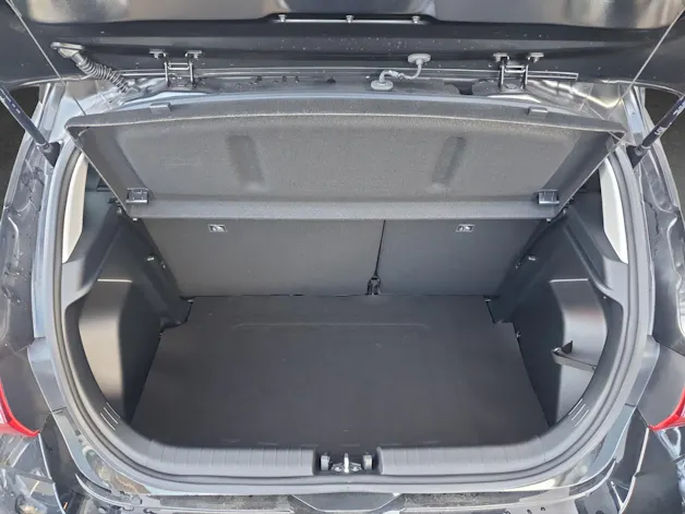 Hyundai i20 1.0 T-GDi Amplia Safety Auto.