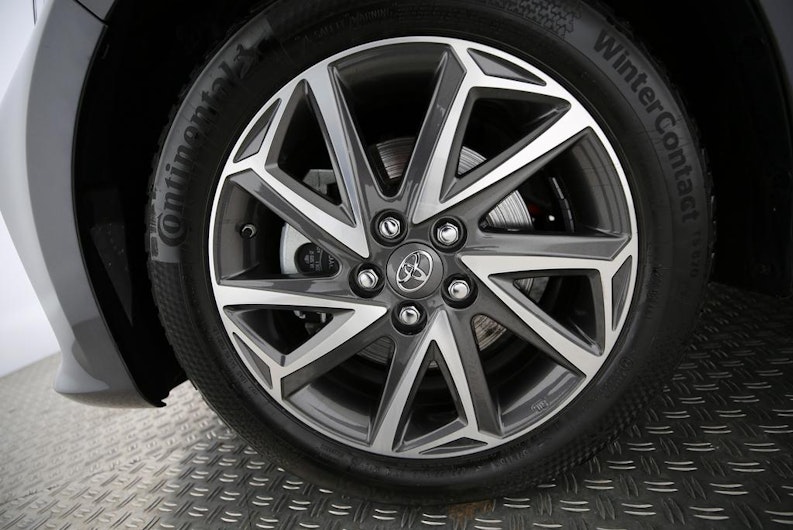 Vehicle image TOYOTA YARIS