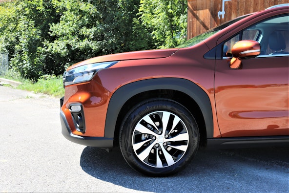 Vehicle image 14 Vehicle image 14