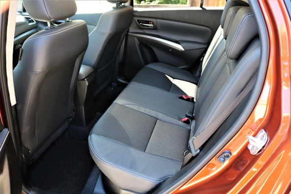 Vehicle image 10 Vehicle image 10