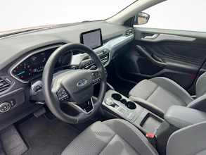https://vehicle.imgix.net/4129866/8ec8329b-d82a-465e-bfac-f75a2f9244cf.jpg