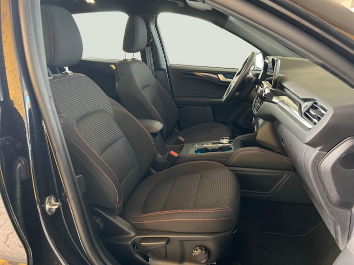 Vehicle image FORD KUGA