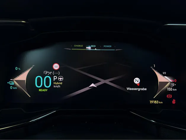 DS Automobiles 7 1.6 E-Tense Performance Line+ 4x4