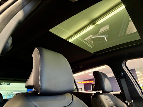 Vehicle image 11 Vehicle image 11