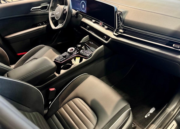 Vehicle image 7 Vehicle image 7