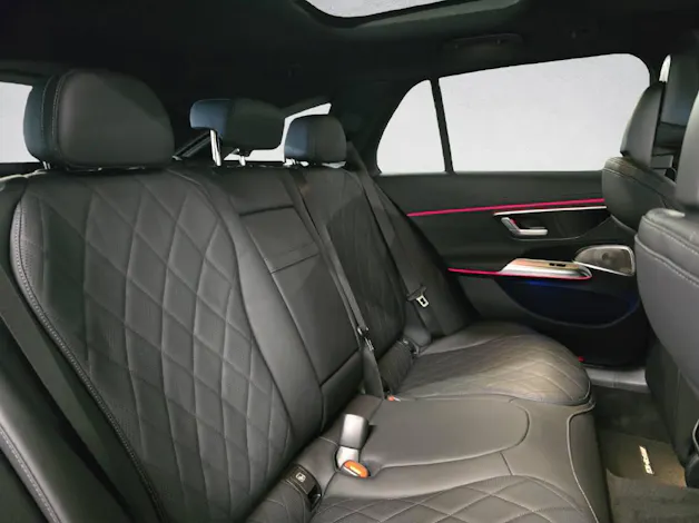 Mercedes-Benz E 220 d AMG Line 4Matic T- Modell