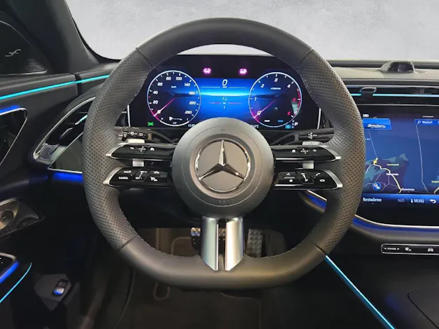 Mercedes-Benz E 220 d AMG Line 4Matic T- Modell