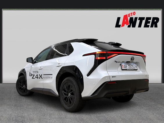 Vehicle image 3 Vehicle image 3