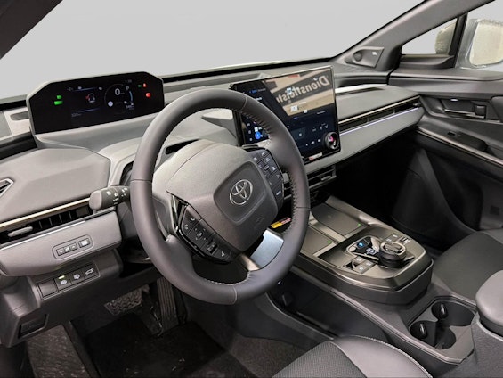 Vehicle image 2 Vehicle image 2