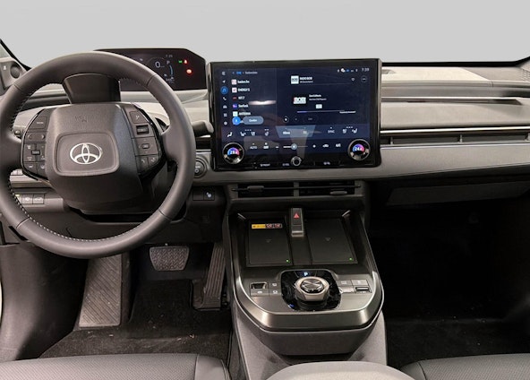 Vehicle image 5 Vehicle image 5