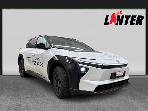 First vehicle image First vehicle image