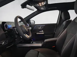 Mercedes-Benz GLA 200 AMG Line Night Star