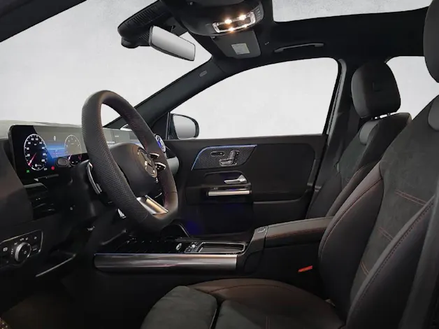 Mercedes-Benz GLA 200 AMG Line Night Star