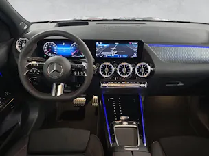 Mercedes-Benz GLA 200 AMG Line Night Star