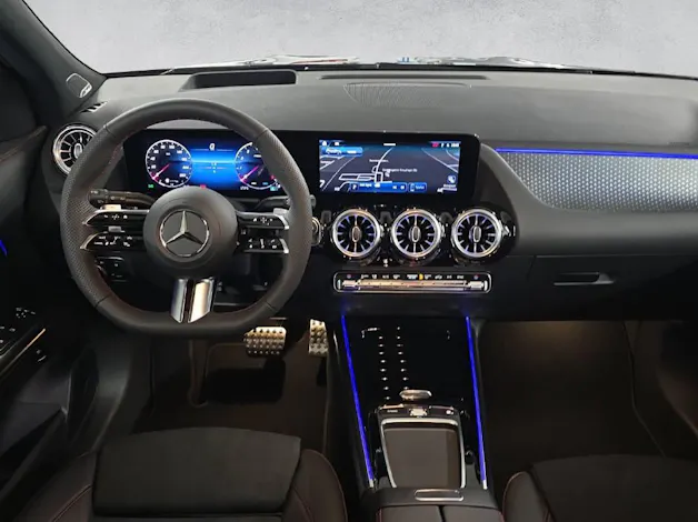 Mercedes-Benz GLA 200 AMG Line Night Star