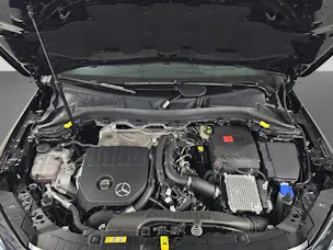 Mercedes-Benz GLA 200 AMG Line Night Star