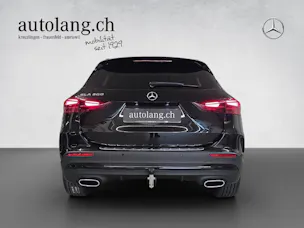 Mercedes-Benz GLA 200 AMG Line Night Star