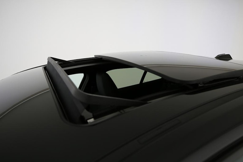 Vehicle image BMW 1 SERIES