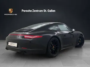 Porsche 911 Carrera 4 GTS
