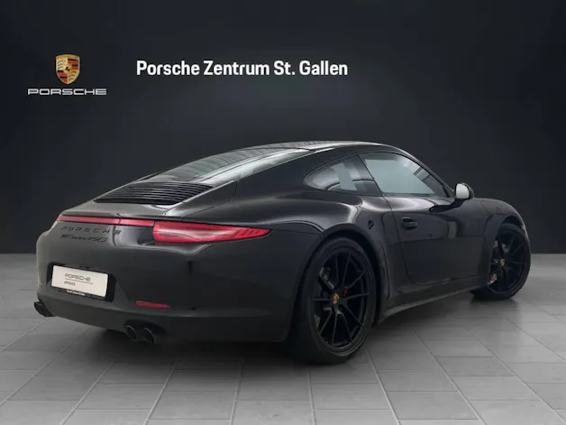 Porsche 911 Carrera 4 GTS
