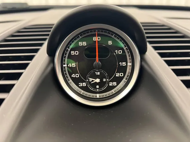 Porsche 911 Carrera 4 GTS