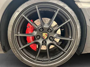Porsche 911 Carrera 4 GTS