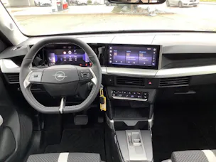 Opel Frontera 1.2 T HEV 145 GS