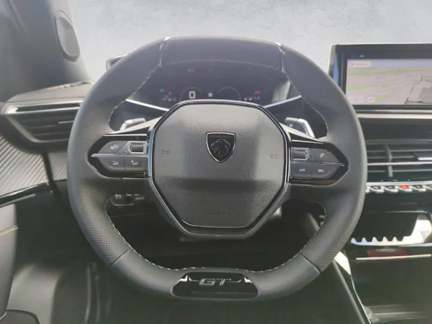 Peugeot 2008 1.2 Hybrid GT