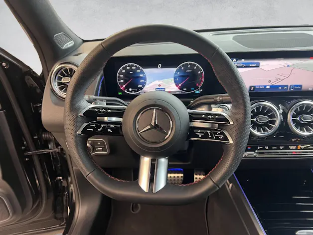 MERCEDES-BENZ GLB 250 AMG Line 4Matic