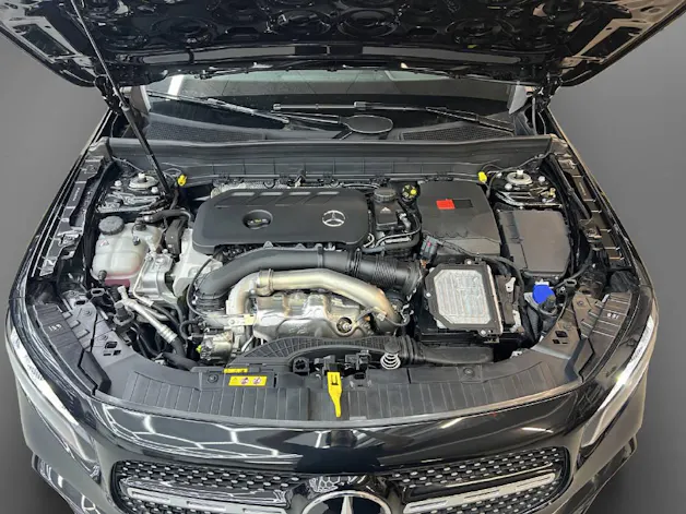 MERCEDES-BENZ GLB 250 AMG Line 4Matic