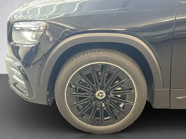 MERCEDES-BENZ GLB 250 AMG Line 4Matic