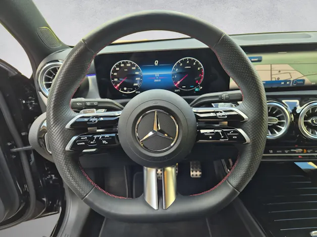 Mercedes-Benz A 200 AMG Line